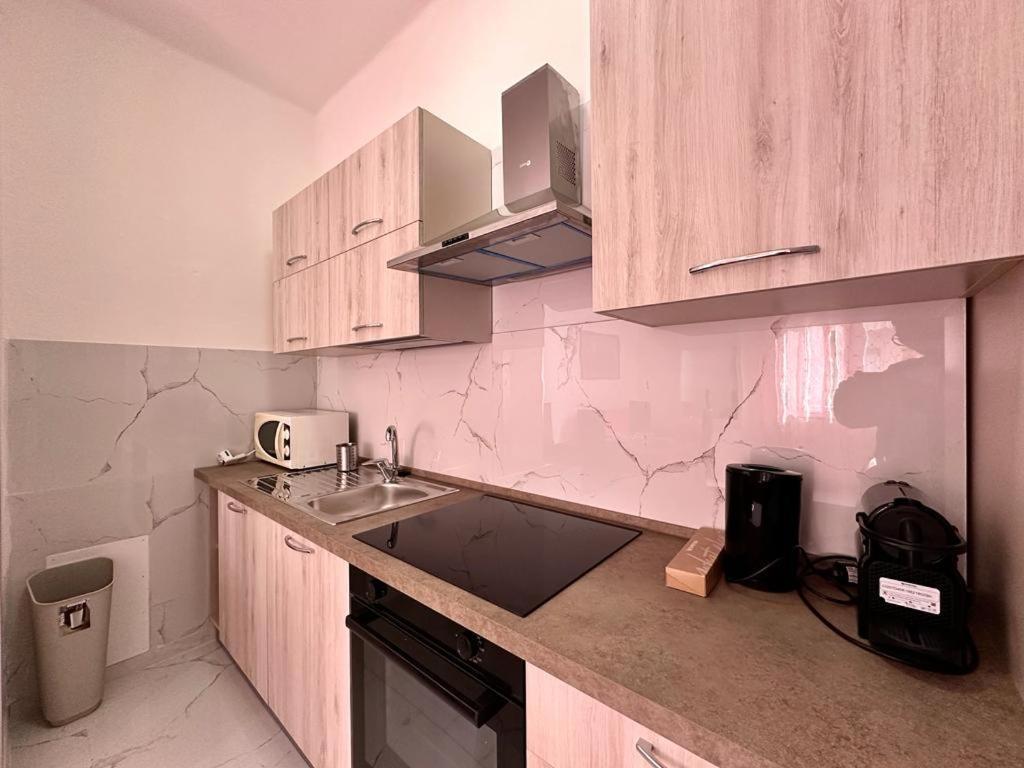 Wh - Dolce Vita - Bilocale - 5 Minuti Dal Centro - Parcheggio Gratuito - Wifi San Remo Extérieur photo