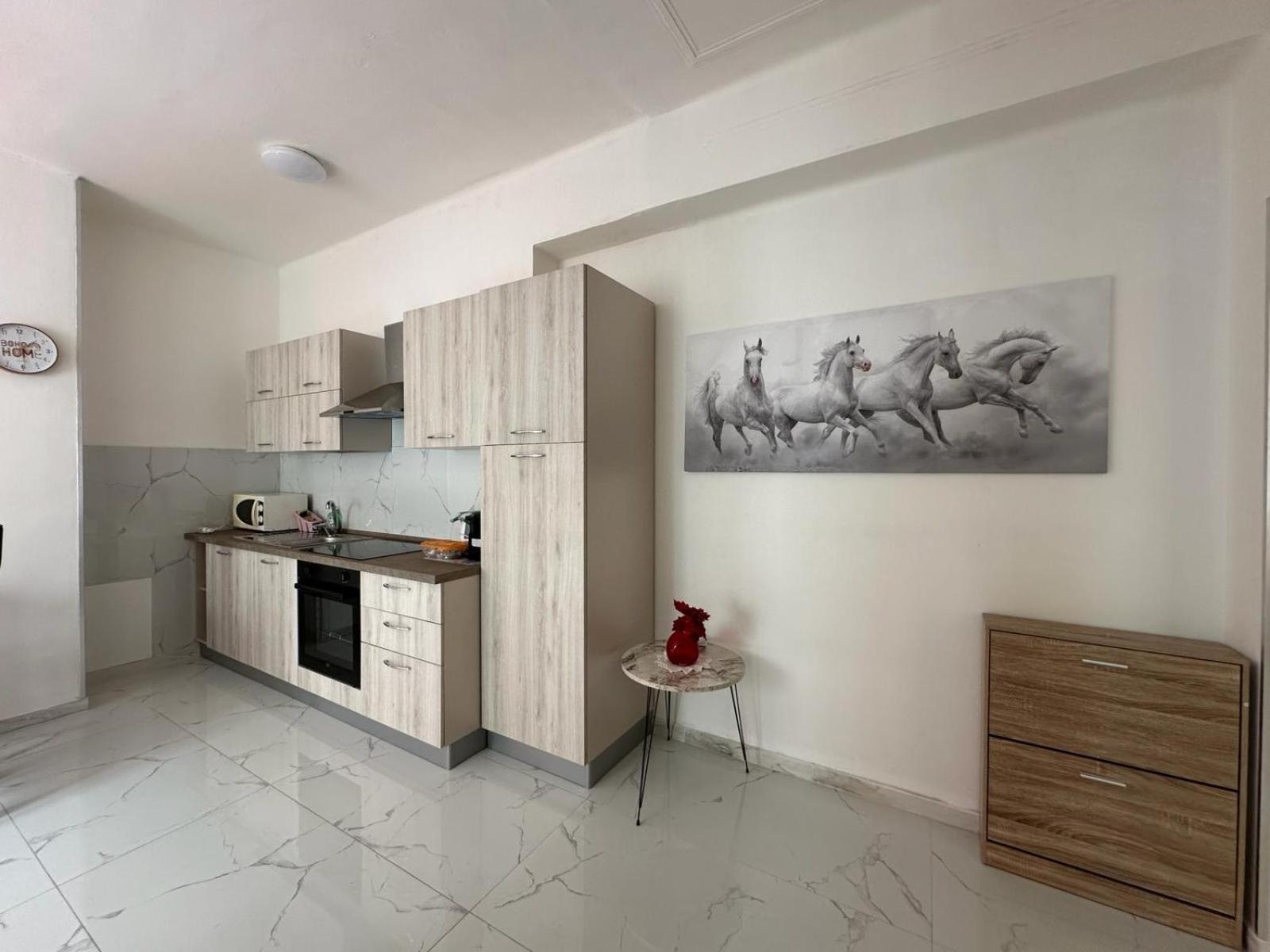 Wh - Dolce Vita - Bilocale - 5 Minuti Dal Centro - Parcheggio Gratuito - Wifi San Remo Extérieur photo
